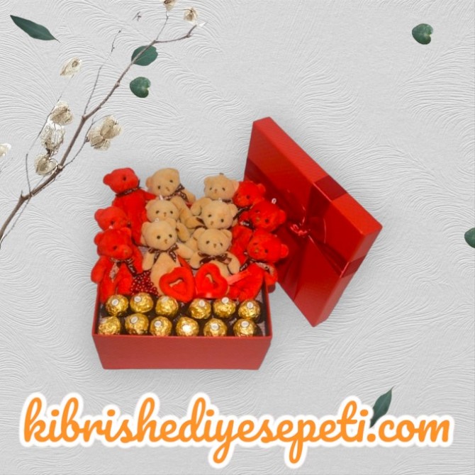 Büyük Boy Dörtgen Kutuda 12 Ayıcık ve 12 Çikolata Büyük Boy Dörtgen Kutuda 12 Ayıcık ve 12 Çikolata