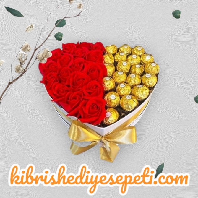 Kalp Kutuda 20 Kırmızı Gül 23 Çikolata Kalp Kutuda 20 Kırmızı Gül 23 Çikolata