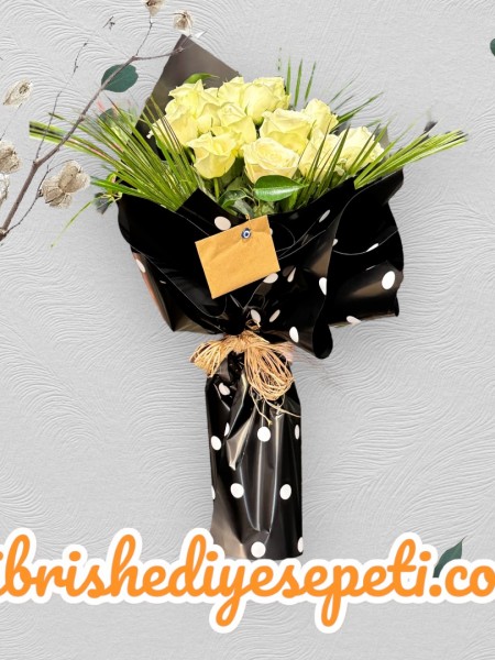 11 Beyaz Gül Buketi