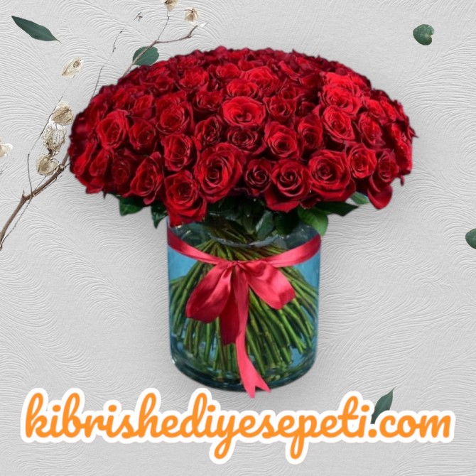 101 Kırmızı Gül Vazosu 101 Kırmızı Gül Vazosu